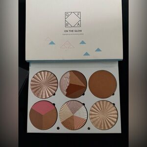 OFRA Radiant Glow Highlighter Palette